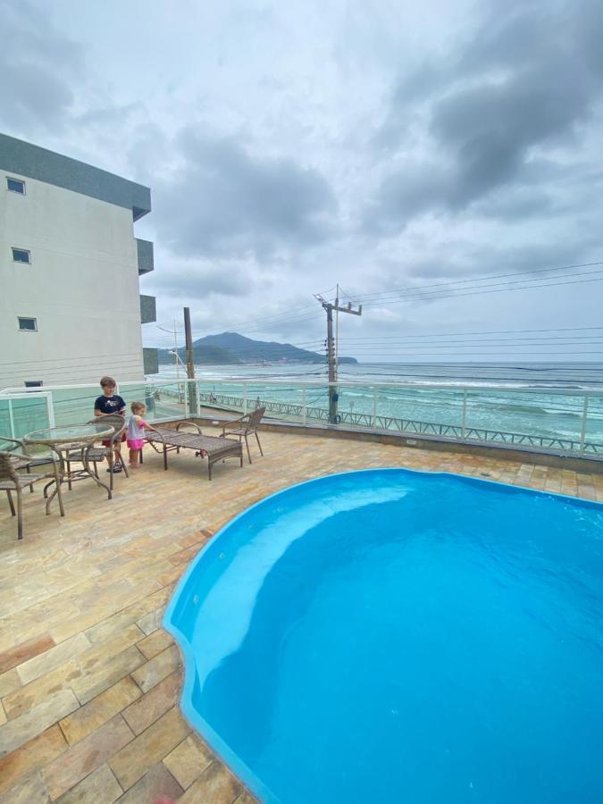 纳韦甘蒂斯Gravata Predio Frente Mar Ao Lado Beto Carrero E Balneario Camboriu Brisamarbc4公寓 客房 照片